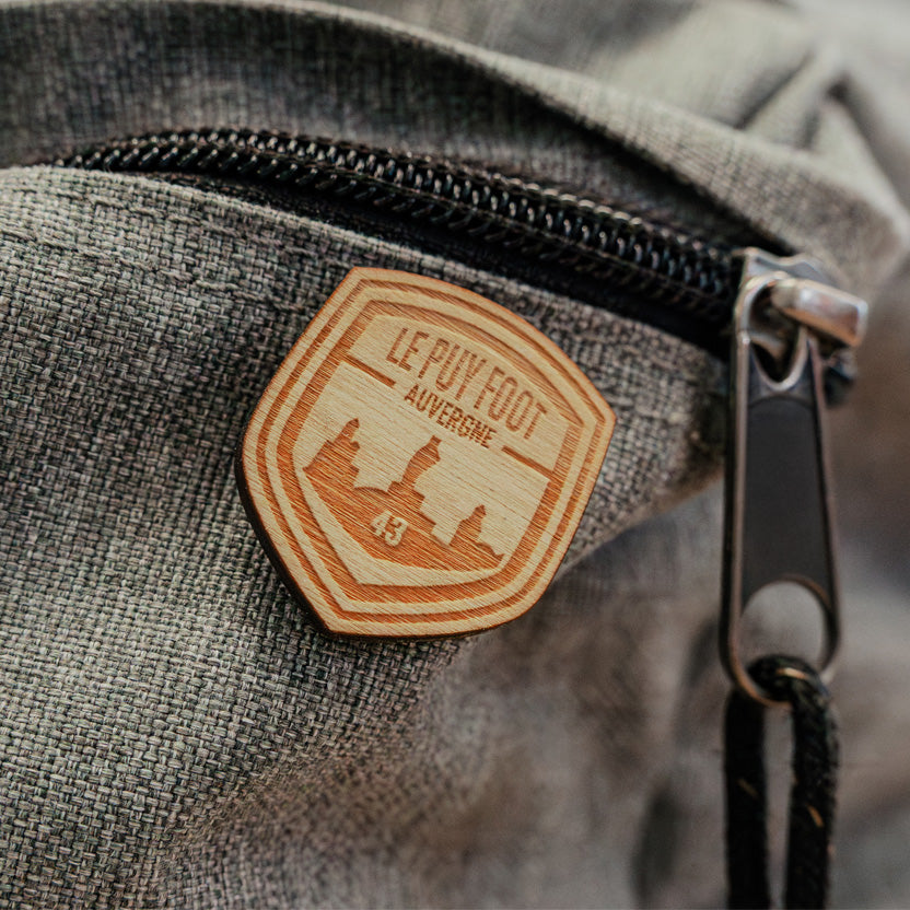 Pin's en bois Le Puy Foot